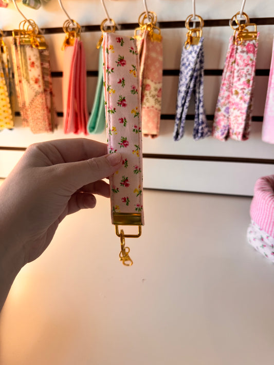 Peachy Floral Wristlet (Limited Edition)